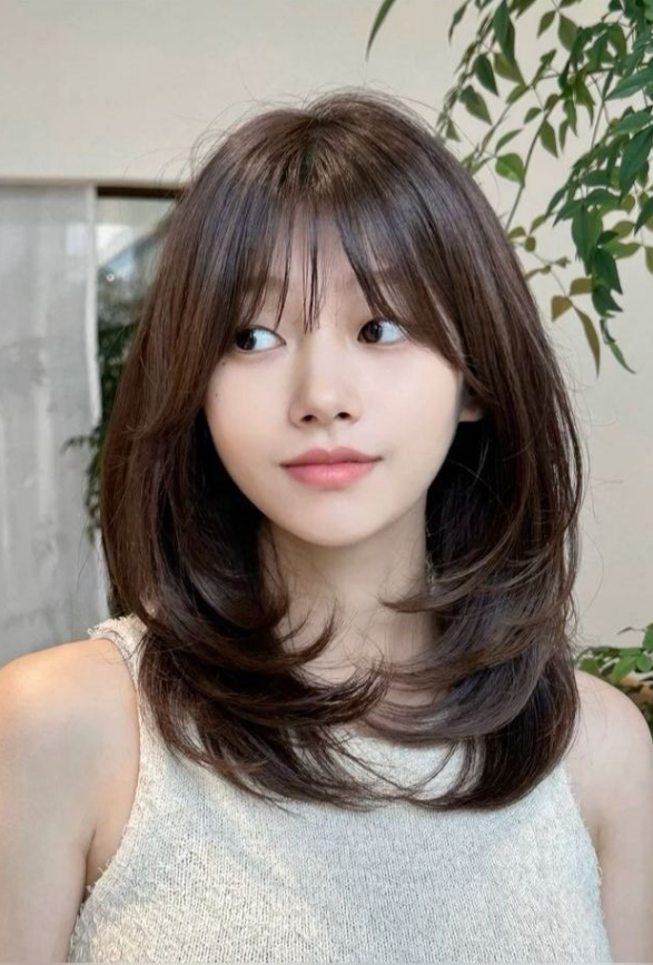 Tóc ngắn nên làm kiểu gì? Top 5 kiểu tóc ngắn đẹp và hot trend 2025 giúp nàng trẻ ra 5 tuổi